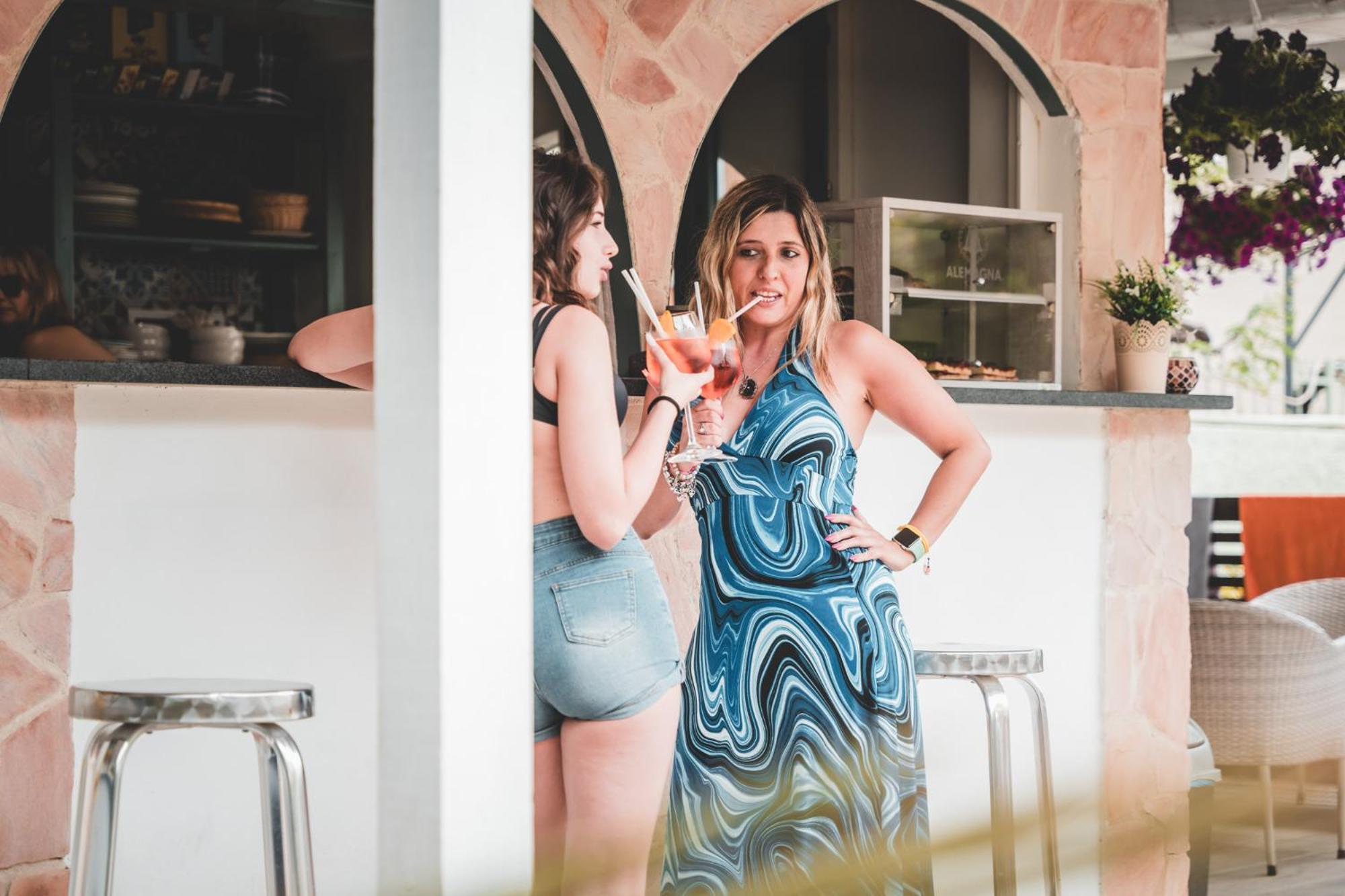 Residence Holidays Pietra Ligure Bagian luar foto