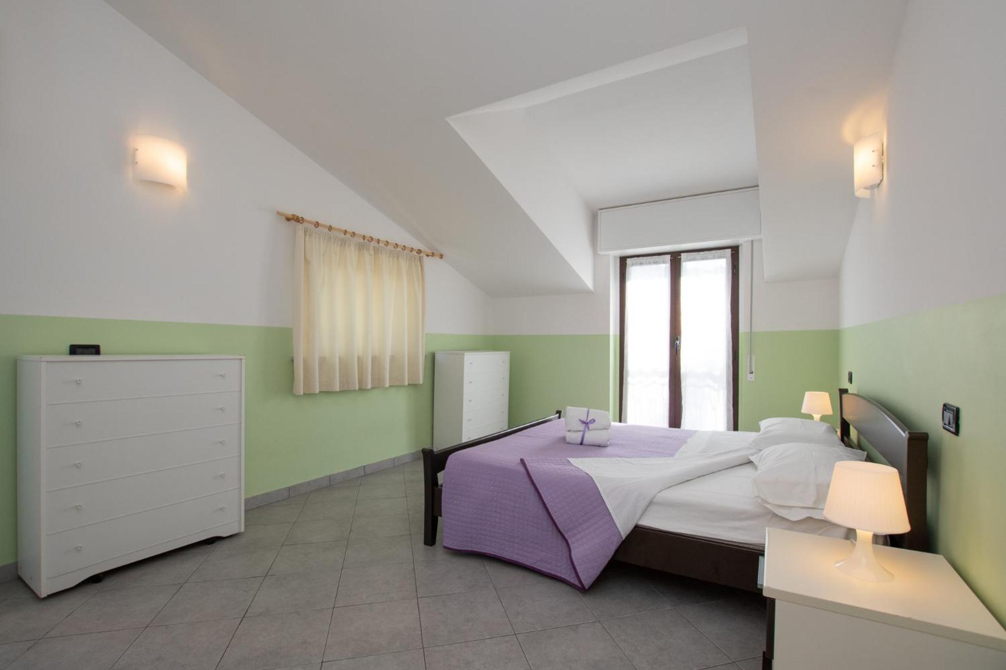 Residence Holidays Pietra Ligure Bagian luar foto