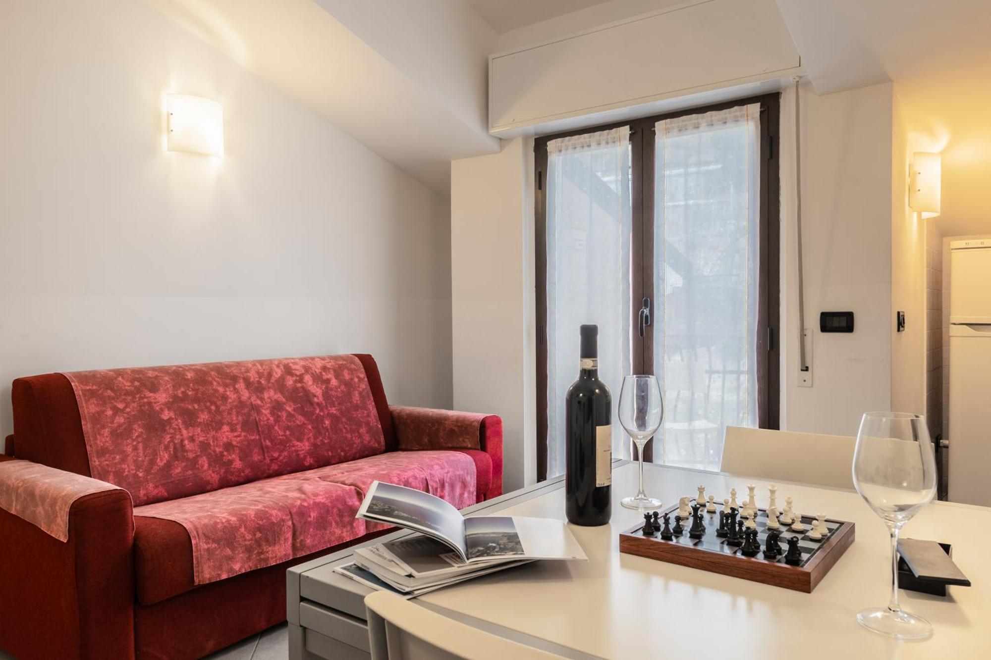 Residence Holidays Pietra Ligure Bagian luar foto